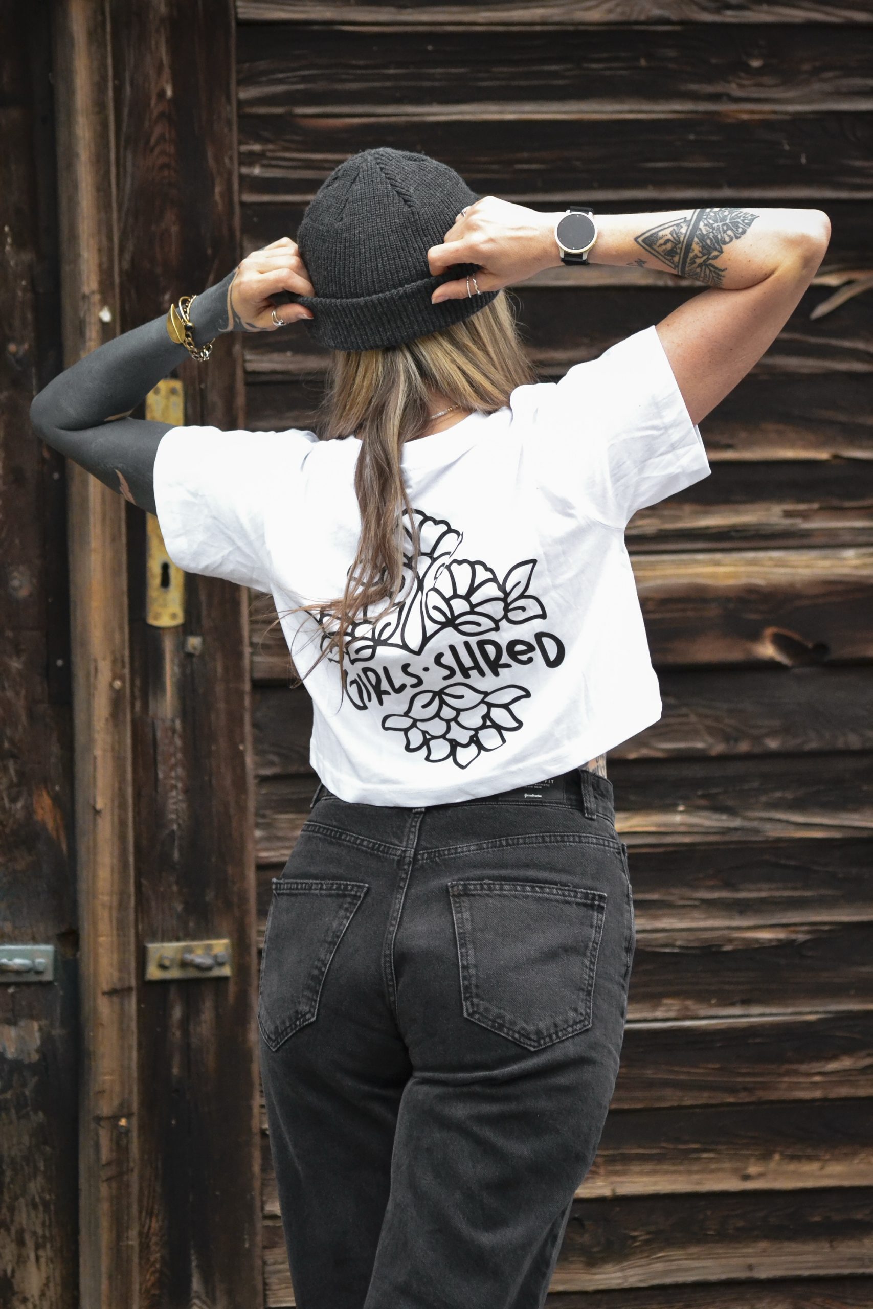 Girls Shred Crop Top T-Shirt weiß -Desing by Jannaluna.Tattoo – Bild 4