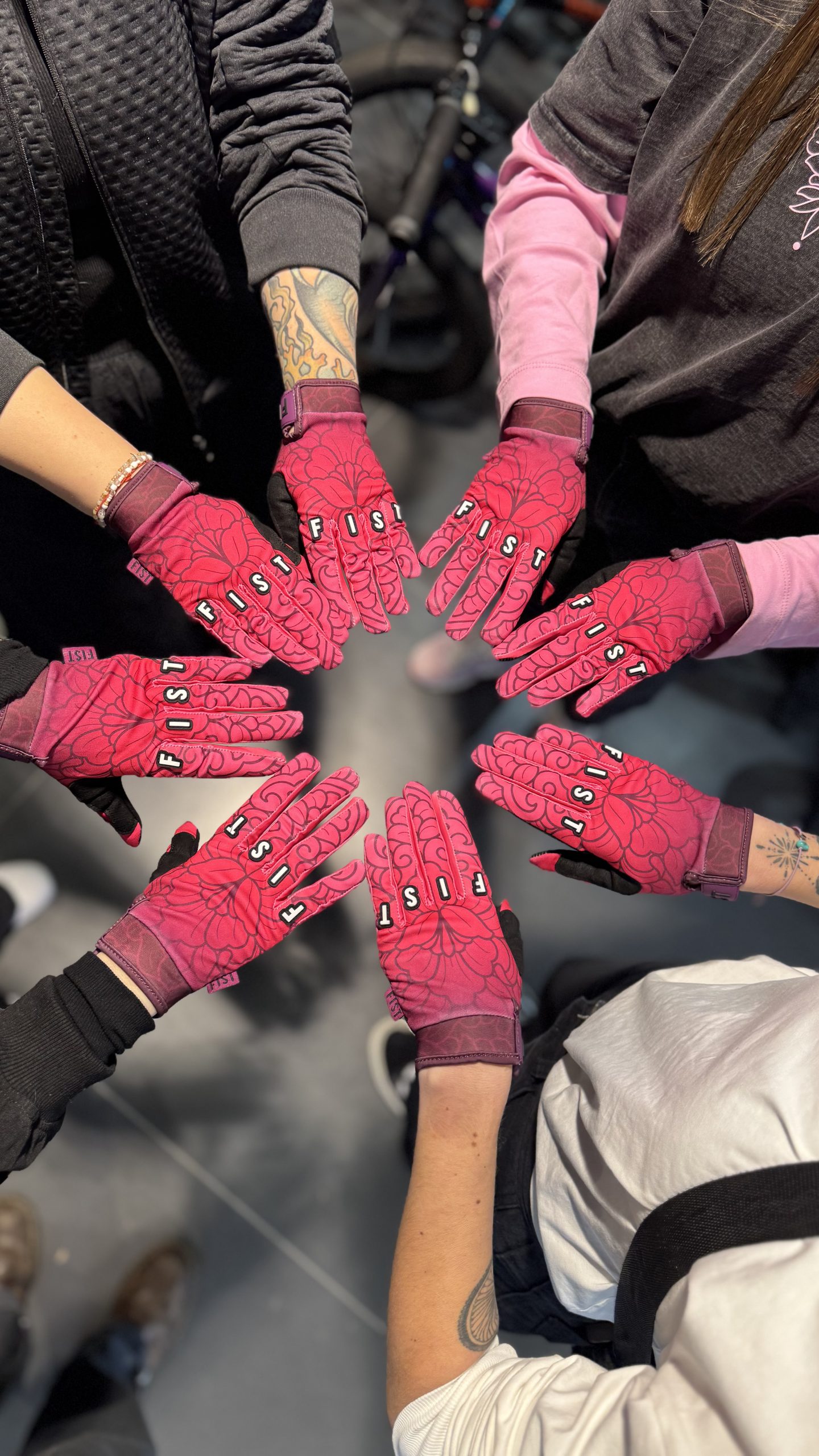Handschuhe – FIST - Design by Jannaluna.Tattoo & Girls Shred (XS) Signatur Gloves Limited Edition – Bild 5